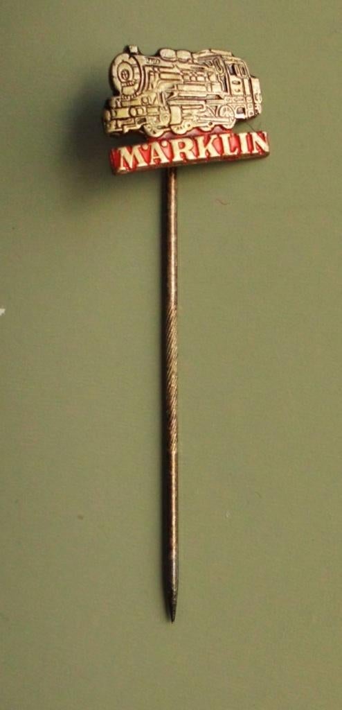 Marklin - logo - stoomlocomotief - metaal - jaren 60, Verzamelen, Speldjes, Pins en Buttons, Ophalen of Verzenden, Gebruikt, Merk