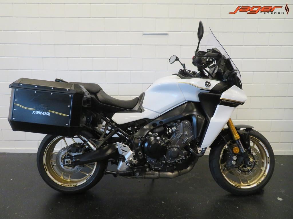 Yamaha TRACER 9 GT FULL OPTIONS WHITE EDIT (bj 2023)
