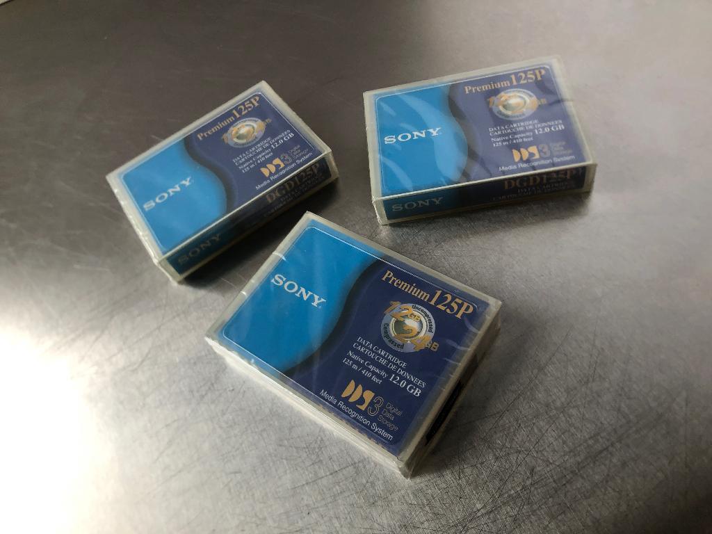 Sony - DDS-3 Data Cartridge 12GB 125m DGD125P nieuw, 3 stuks, Ophalen of Verzenden, Nieuw, Overige typen