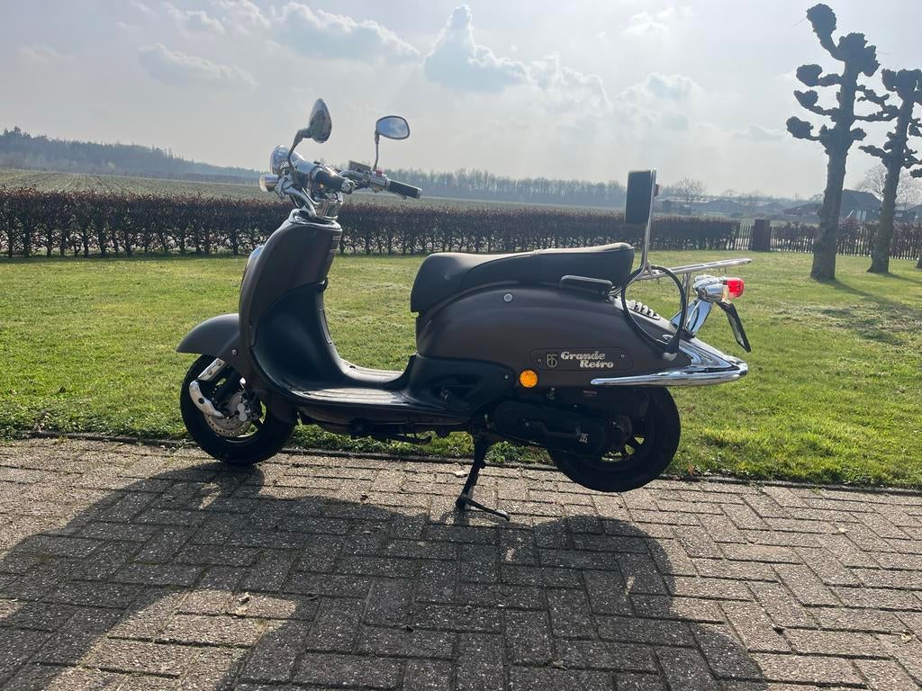 BTC Grande Retro Scooter - Start niet, weinig kilometers, Ophalen of Verzenden, Gebruikt, Benzine, Overige merken