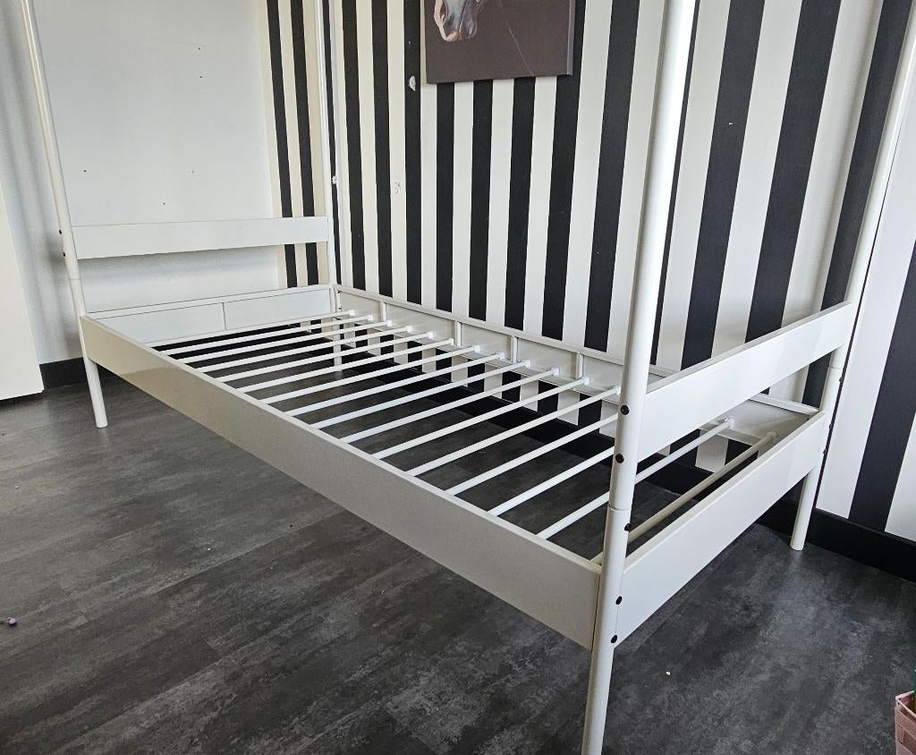 HEMELBED 1 pers. Metaal, Huis en Inrichting, Slaapkamer | Bedden, Ophalen, 90 cm, Eenpersoons, Wit