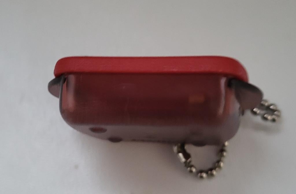 Sleutelhanger Tupperware Mini Bewaarbakje Rood, Ophalen of Verzenden, Gebruikt, Overige typen