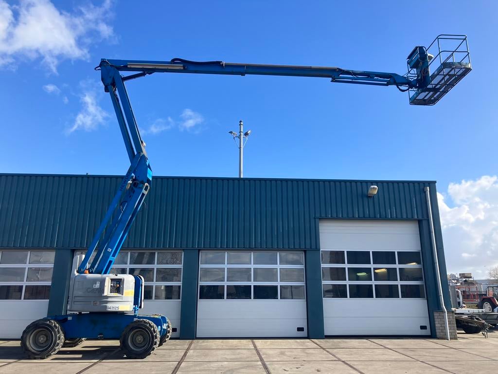 Knikarmhoogwerker Genie Z60-22, Ophalen