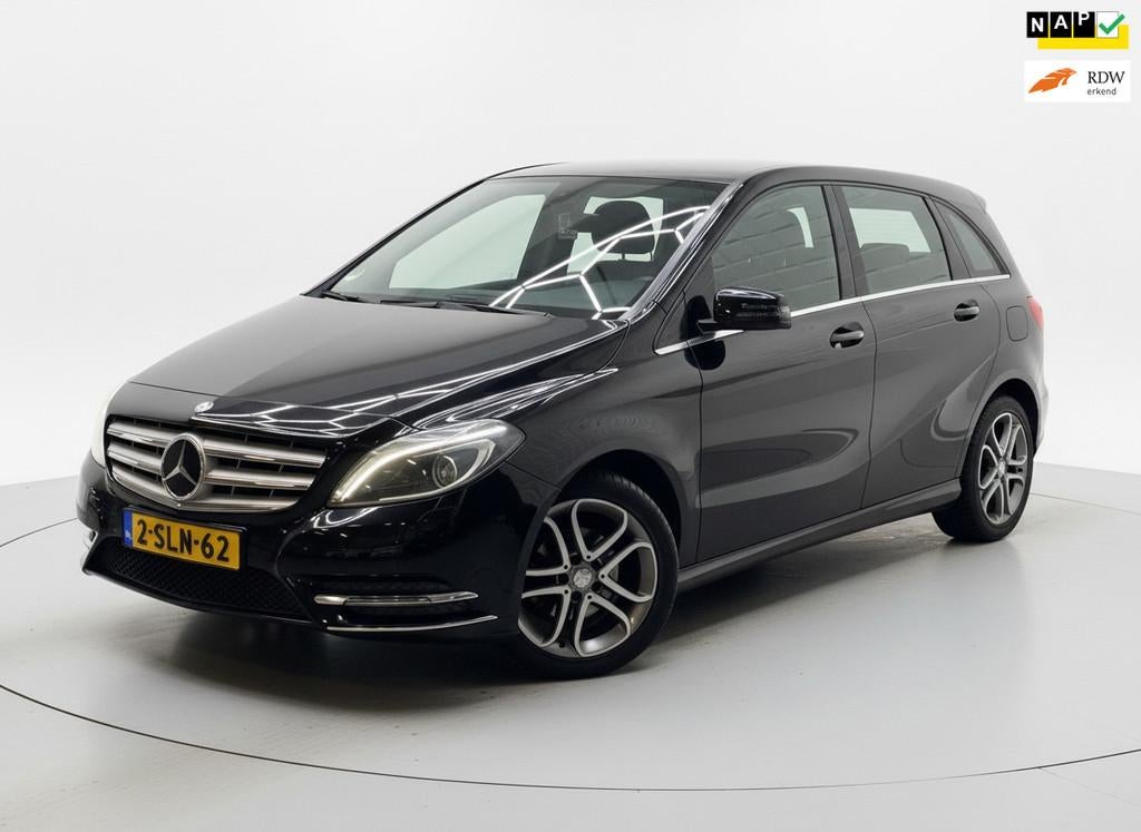 Mercedes-Benz B-klasse 180 Ambition AUTOMAAT CRUISE NAP, 1325 kg, Gebruikt, 4 cilinders, Lichtsensor