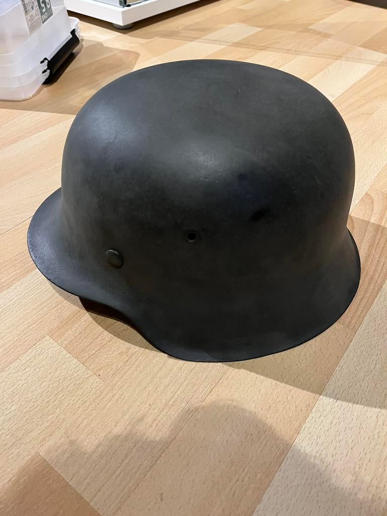 Duits wo2 ww2 m42 stahlhelm restored, Verzamelen, Militaria | Tweede Wereldoorlog, Ophalen of Verzenden, Duitsland