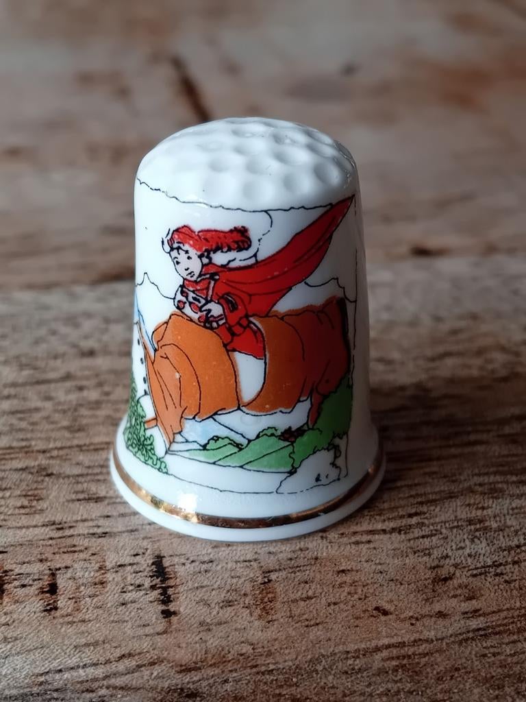 Vingerhoedjes verzamelen klein duimpje van goor, Verzamelen, Ophalen of Verzenden, Zo goed als nieuw