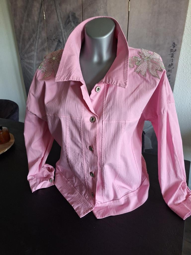 Kort jasje met mooie applicaties 1 maat 38 - 44, Made in Italy, Maat 42/44 (L), Nieuw, Ophalen of Verzenden