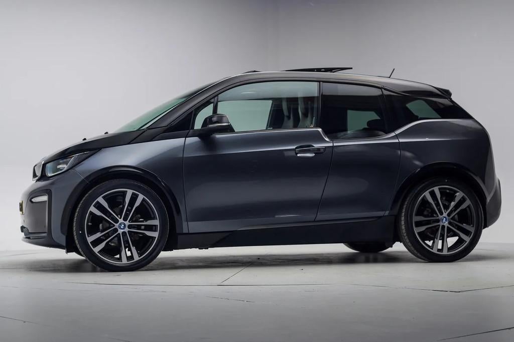 BMW i3 S 120Ah 42 kWh Executive Edition [ Warmtepomp Panoram, Automaat, 0 cilinders, 4 stoelen, 1265 kg