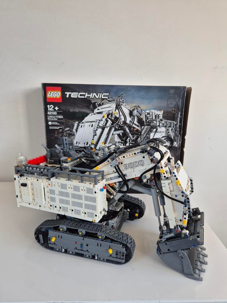 LEGO Technic Liebherr R 9800 Excavator (42100)., Ophalen, Zo goed als nieuw, Complete set, Lego