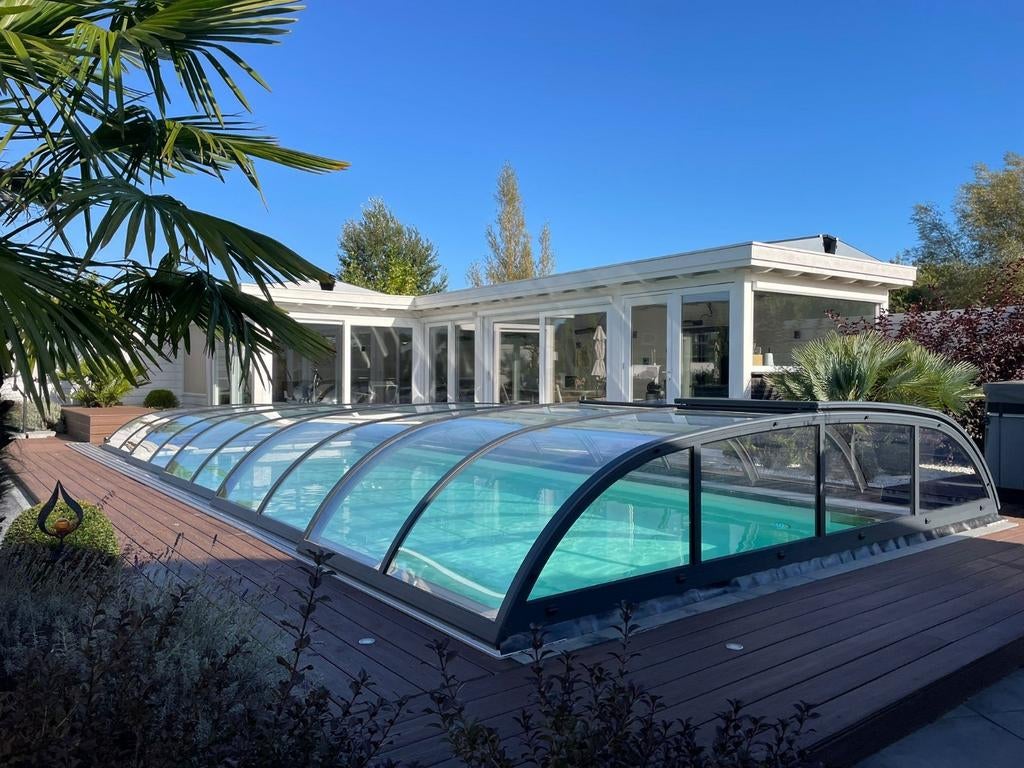 Zwembadoverkapping snel geleverd, Eén persoon