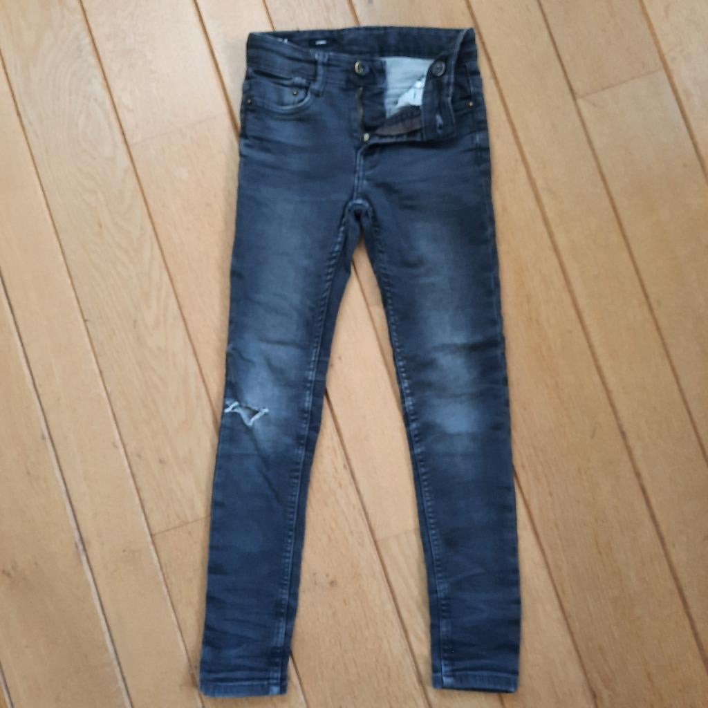 JM Jill and Mitch spijkerbroek Skinny donker grijs maat 134, Broek, Ophalen of Verzenden, Zo goed als nieuw, Jongen