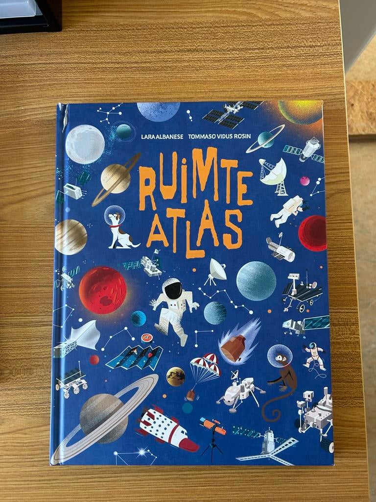 Ruimte Atlas, Overige atlassen, 2000 tot heden, Ophalen of Verzenden, Zo goed als nieuw