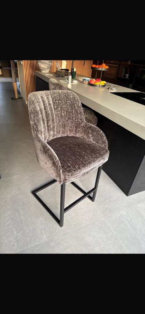 2x Barstoel Amor – Zo goed als nieuw!, Ophalen, Zo goed als nieuw, Grijs