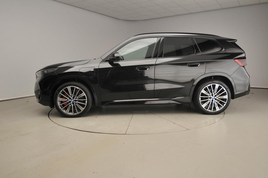 BMW X1 xDrive25e | M-Sportpakket | LED | Navigatie | Panoram, Stof, Gebruikt, Bedrijf, Hybride Elektrisch/Benzine
