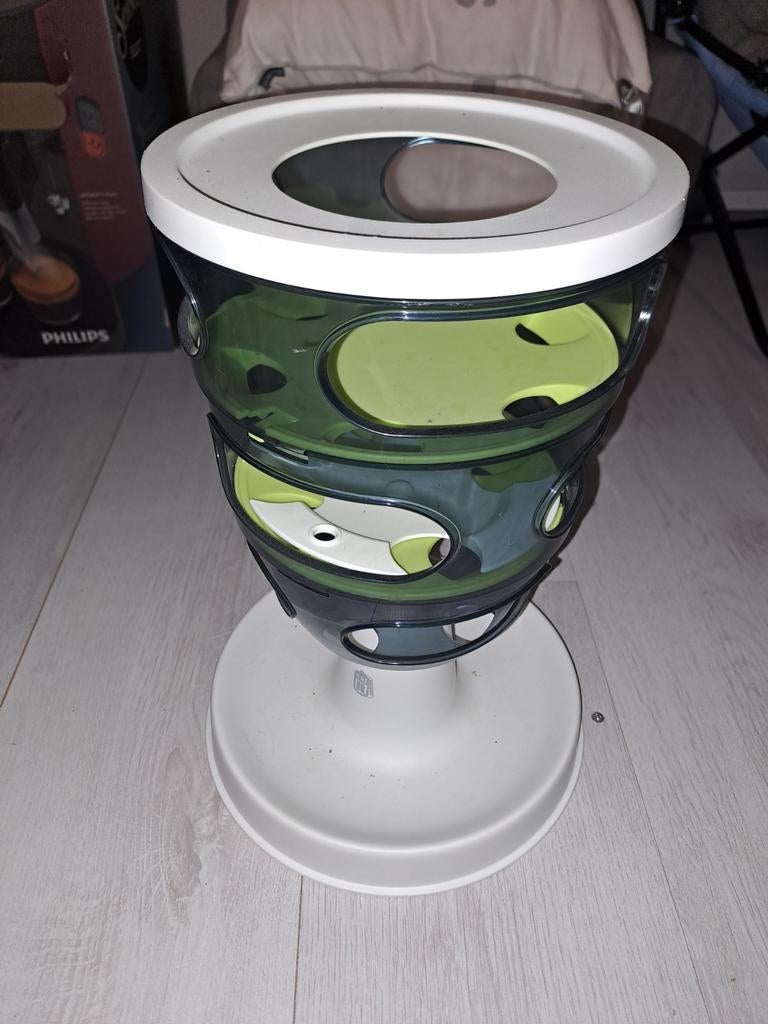 Katten voertoren, Dieren en Toebehoren, Katten-accessoires, Ophalen of Verzenden, Zo goed als nieuw