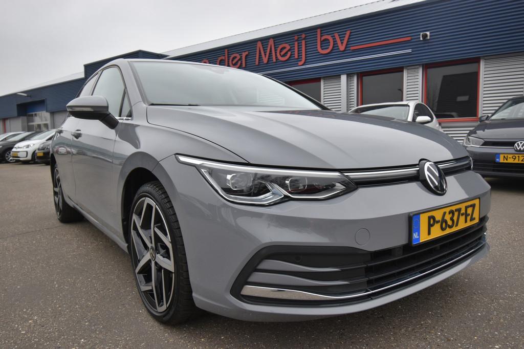 Volkswagen Golf 1.4 eHybrid Style , VIRTUAL COCKPIT , NAVI ,, Gebruikt, 4 cilinders, Alcantara, Origineel Nederlands