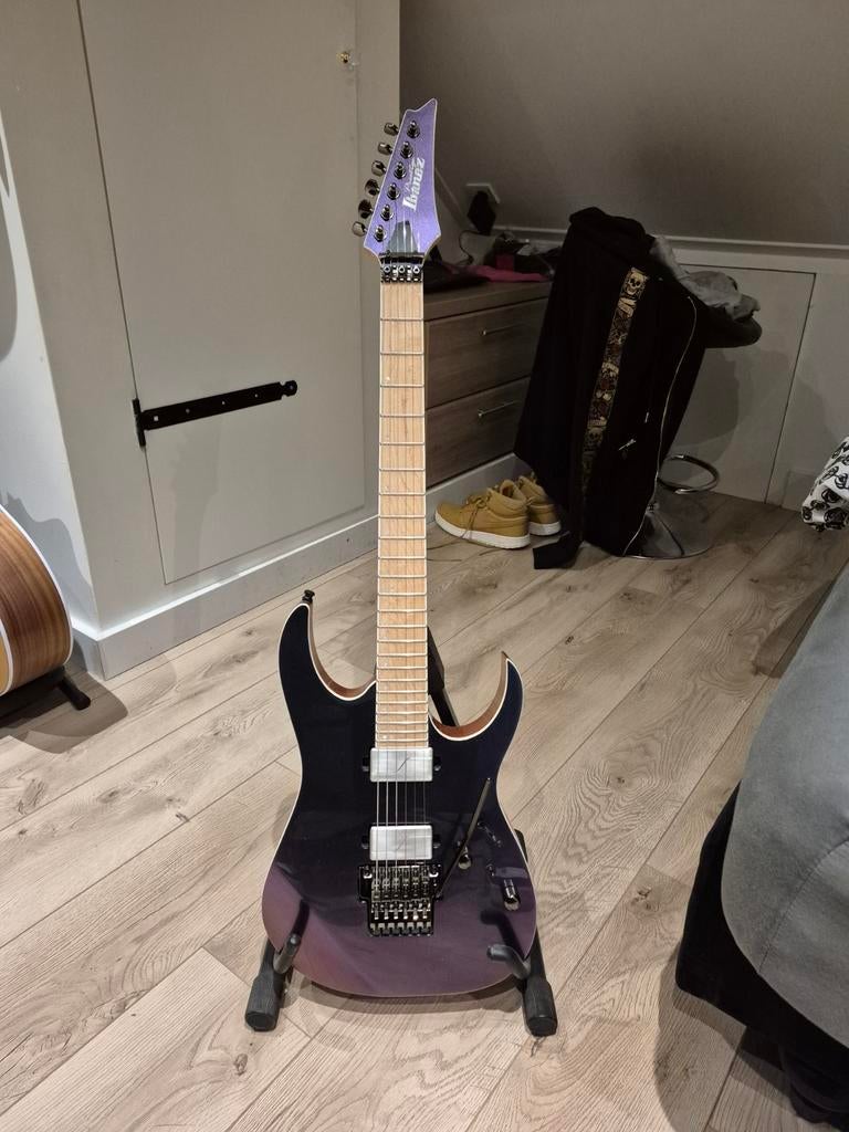 ibanez rg5120m polar lights, Ophalen, Zo goed als nieuw, Solid body, Ibanez