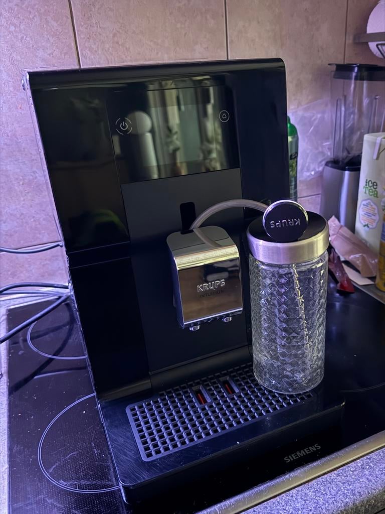 Krups Intuition Preference Koffiemachine - Volautomaat, Afneembaar waterreservoir, Koffiemachine, Zo goed als nieuw, 4 tot 10 kopjes