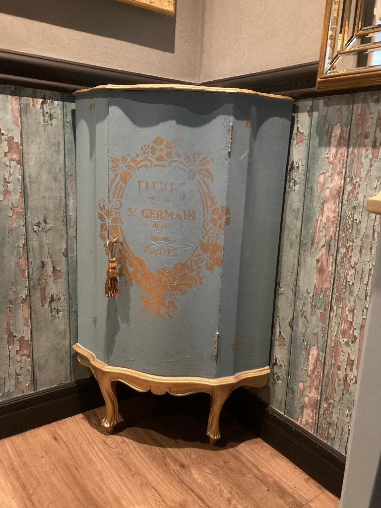 hoekkastje, Huis en Inrichting, Kasten | Overige, Ophalen, Zo goed als nieuw