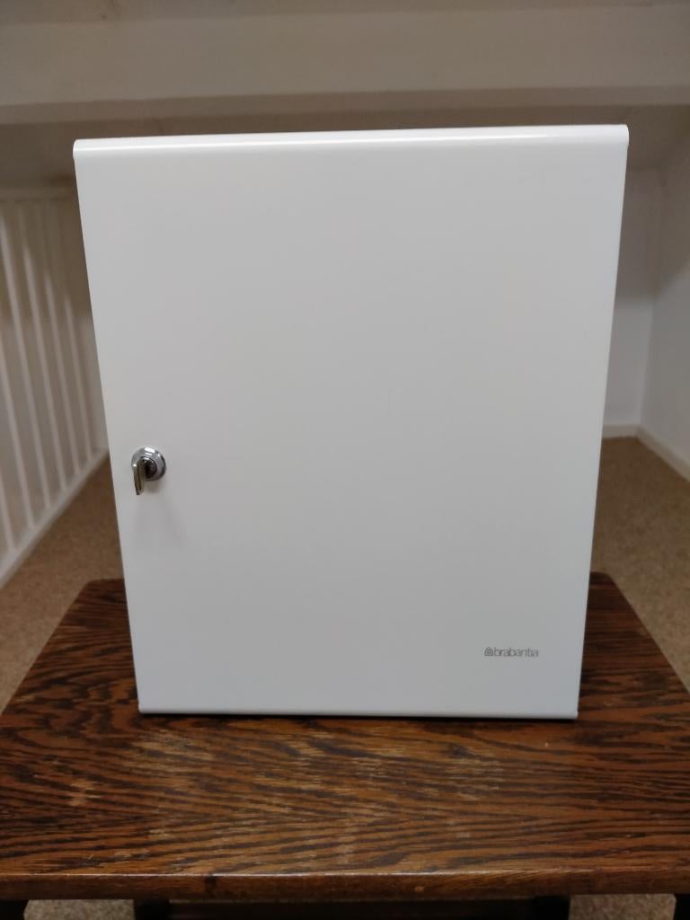 Medicijnkastje metaal Brabantia, Verzamelen, Ophalen, Huis en Inrichting