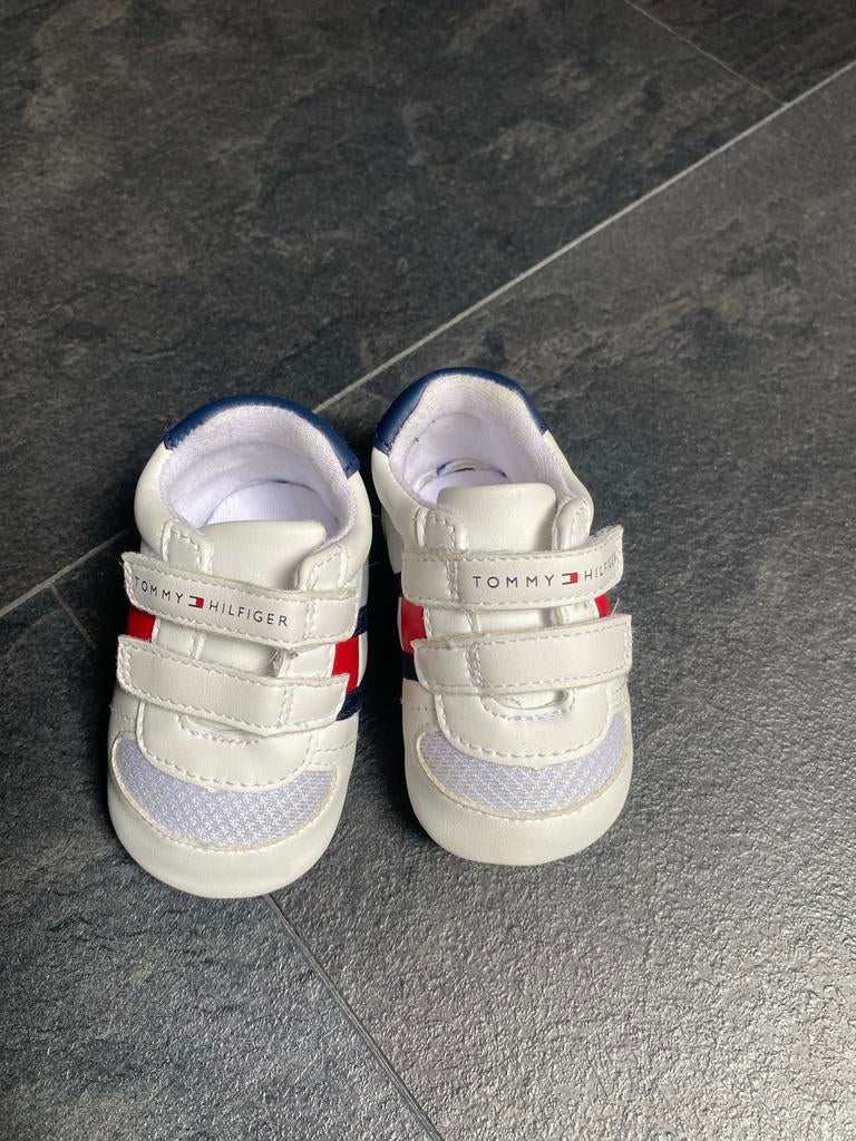 Baby schoentjes Tommy Hilfiger maat 17, Kinderen en Baby's, Ophalen, Zo goed als nieuw, Jongetje of Meisje, Schoentjes