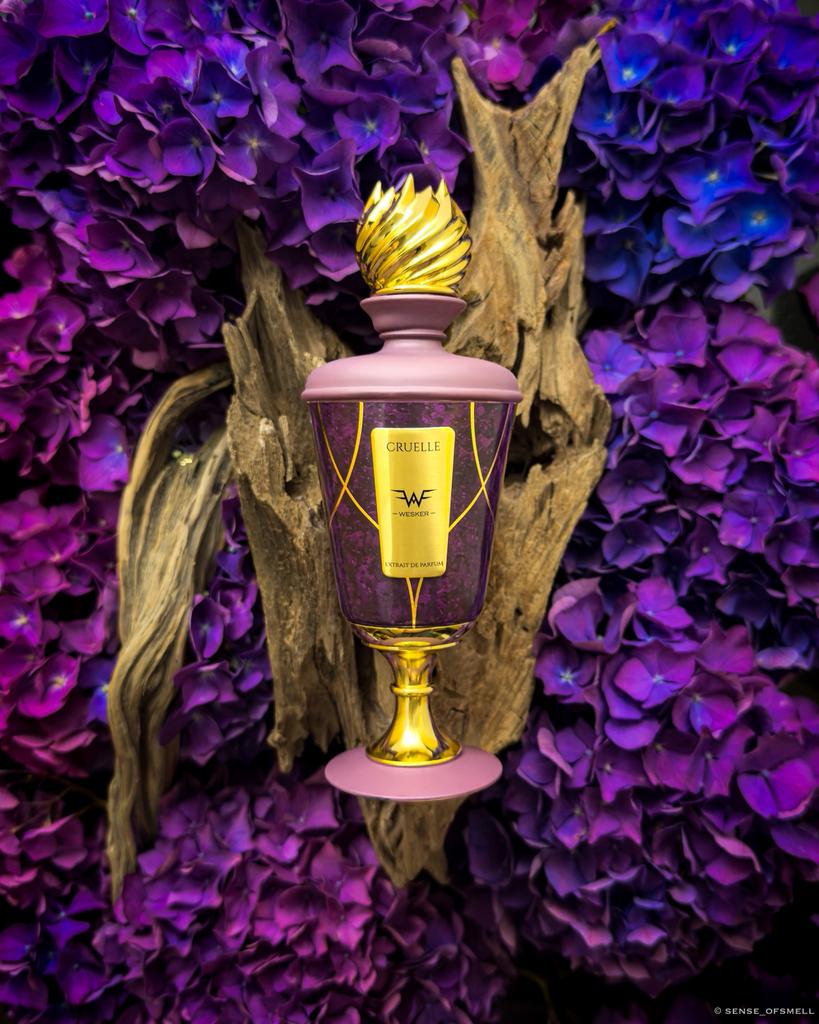 Wesker parfums, Sieraden, Tassen en Uiterlijk, Ophalen of Verzenden, Zo goed als nieuw