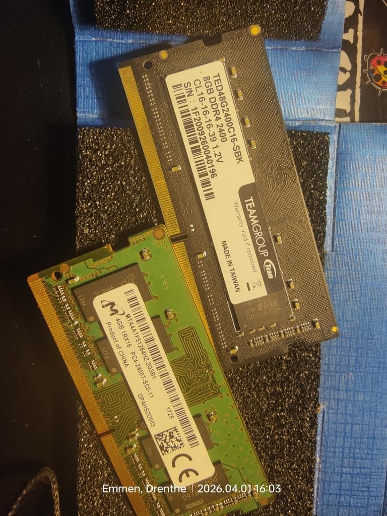 RAM DDR4 8GB en 4GB, Computers en Software, RAM geheugen, Ophalen of Verzenden