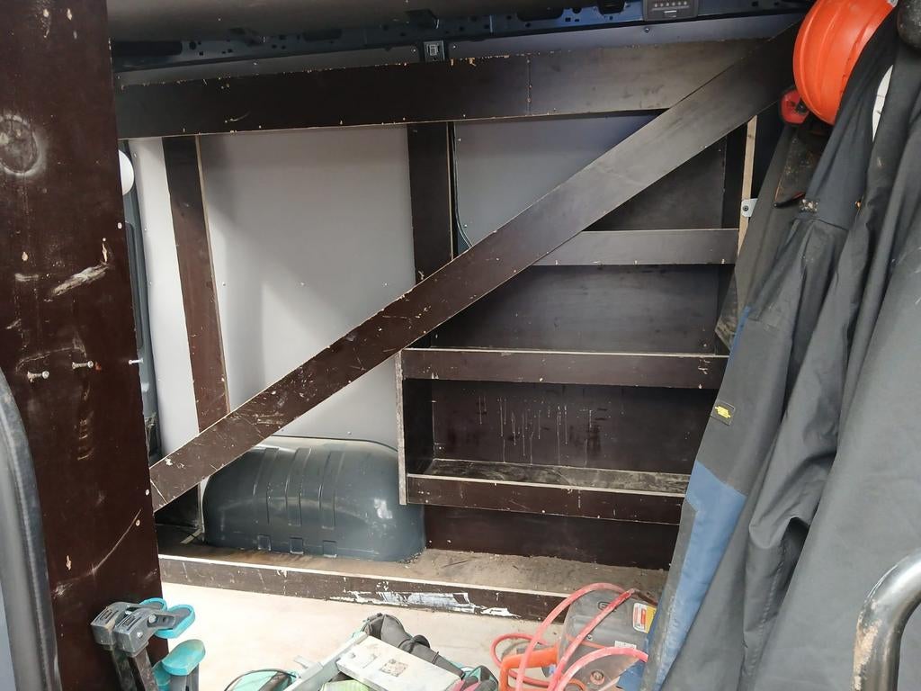 Inbouw kast uit Renault Master 2021 van betonplex, Ophalen, Overige typen, Minder dan 2 meter