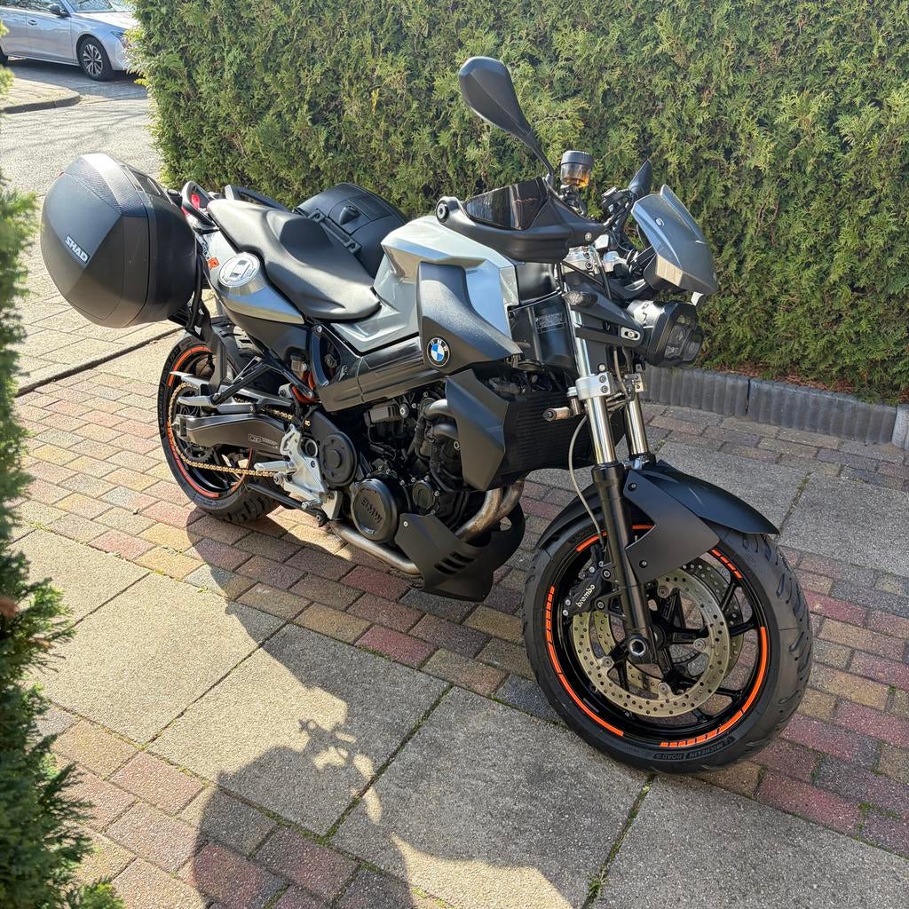 BMW F800R met nieuwe michelin road 6 banden en kettingset, Particulier, Naked bike, LED Verlichting