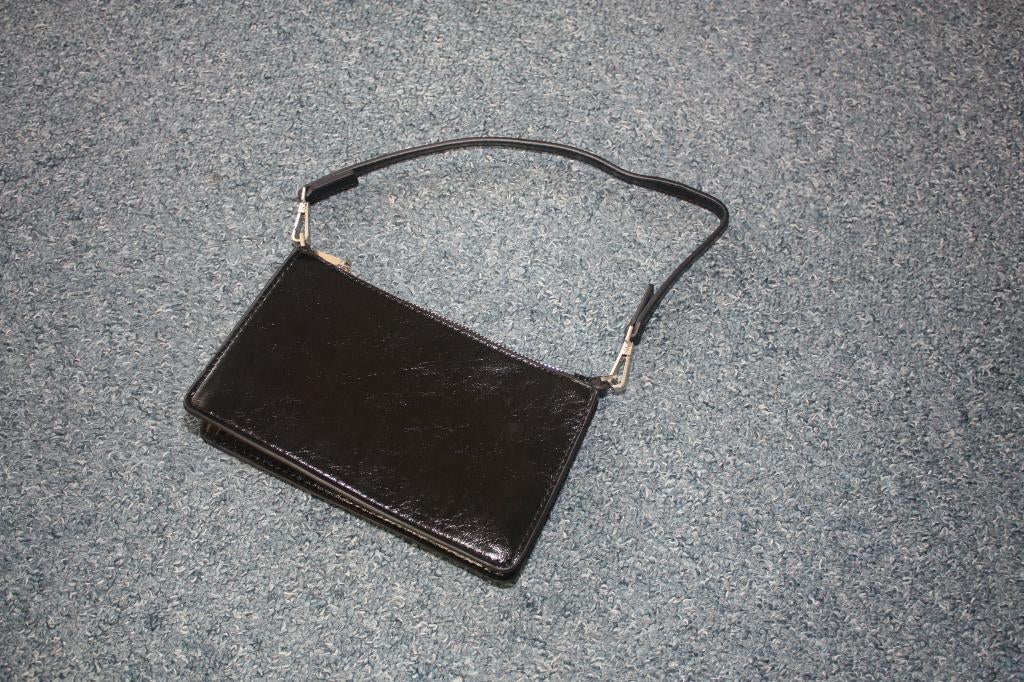 Nieuwe zwarte Mango hand/schouder tasje, Ophalen of Verzenden, Nieuw, Zwart, Schoudertasje