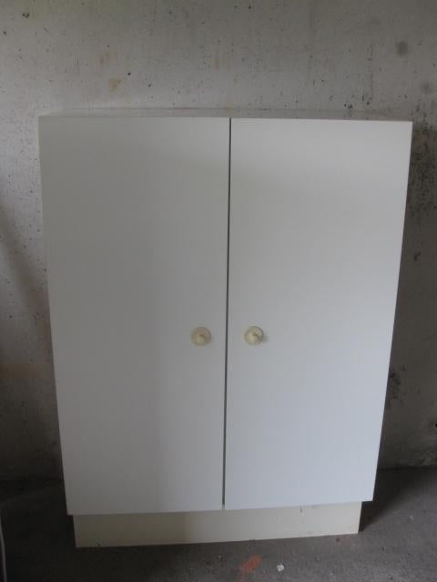 KLEDINGKAST van INTERLÜBKE, Ophalen, Met plank(en), Gebruikt, 100 tot 150 cm