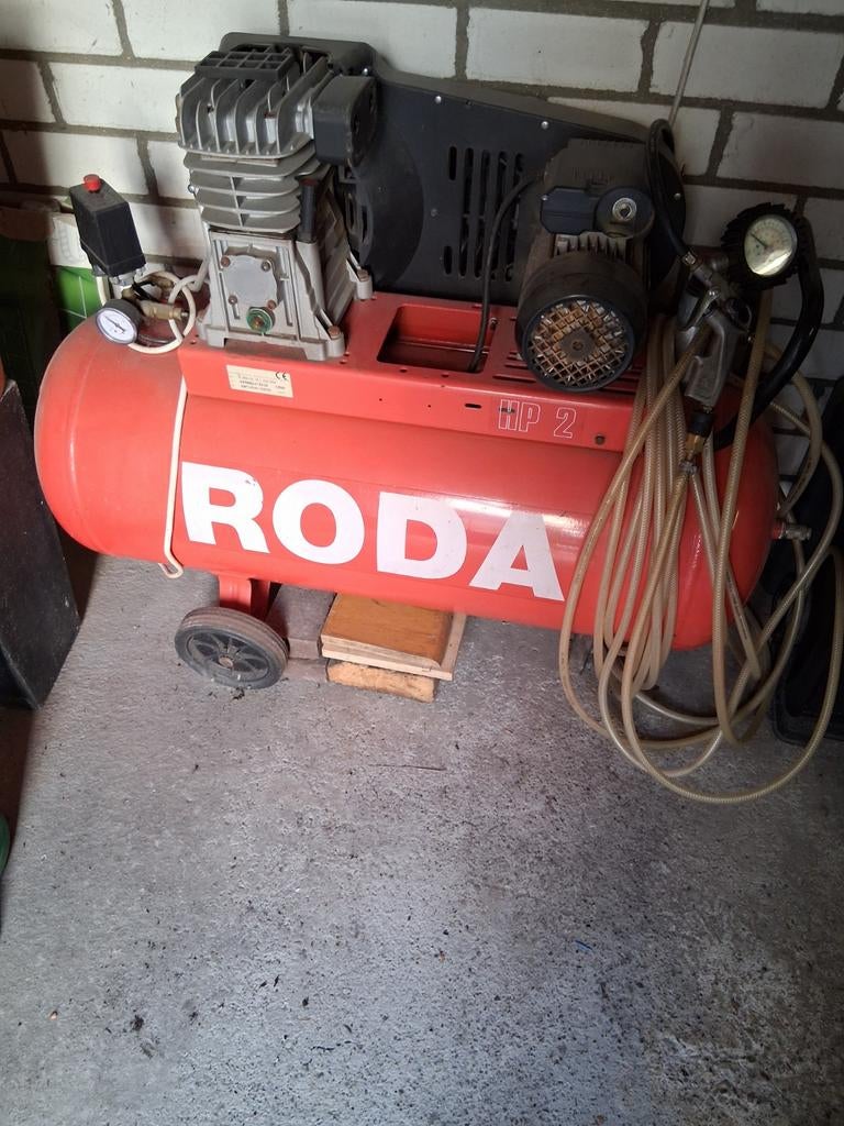 kompressor, Doe-het-zelf en Verbouw, Compressors, 100 liter of meer, Ophalen, Minder dan 200 liter/min