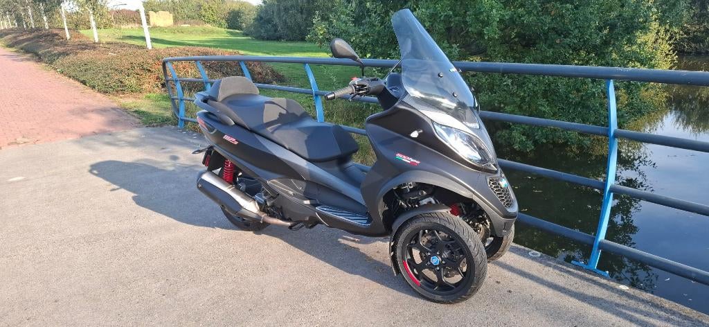Piaggio MP3 500 LT Sport 2020 nieuwstaat NL geleverd.