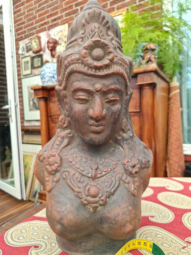 Buste terracotta, Ophalen