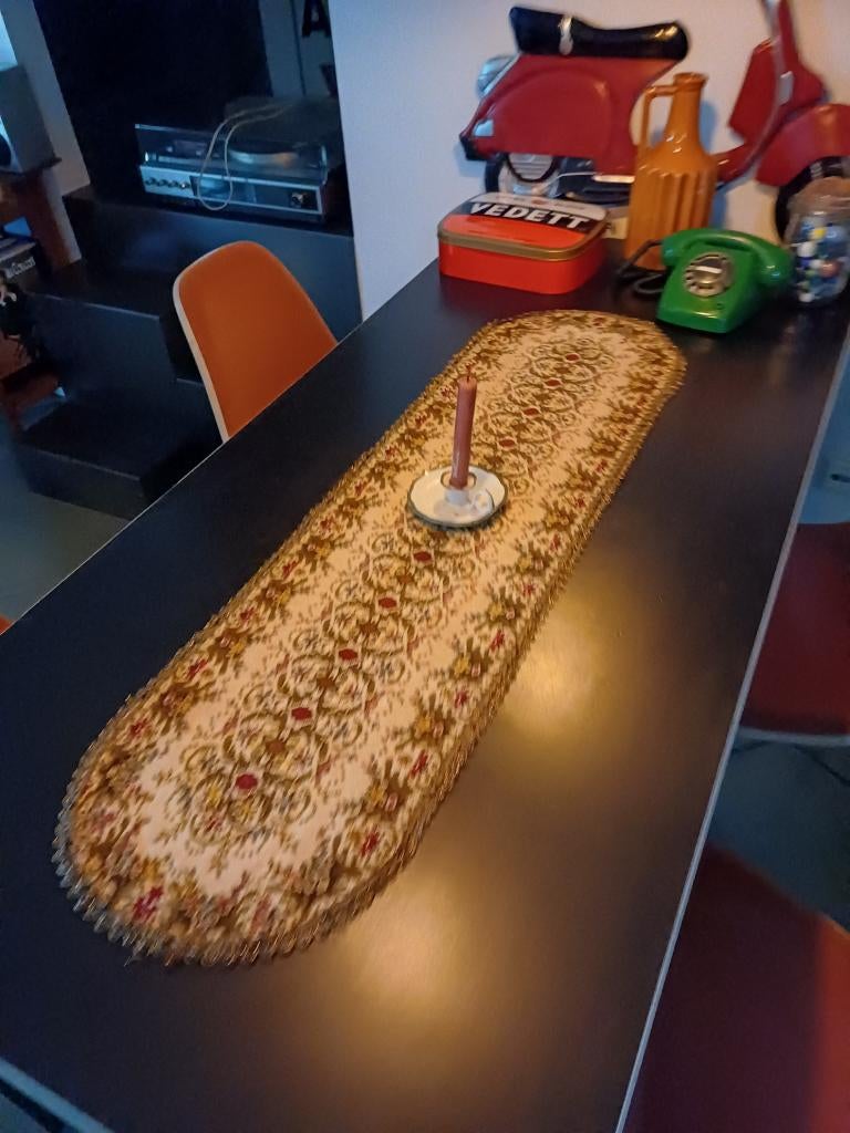 Ovaal tafelkleed vintage Perzisch kleed 118 x 34 cm., Huis en Inrichting, Stoffering | Tapijten en Kleden, Minder dan 50 cm, Gebruikt