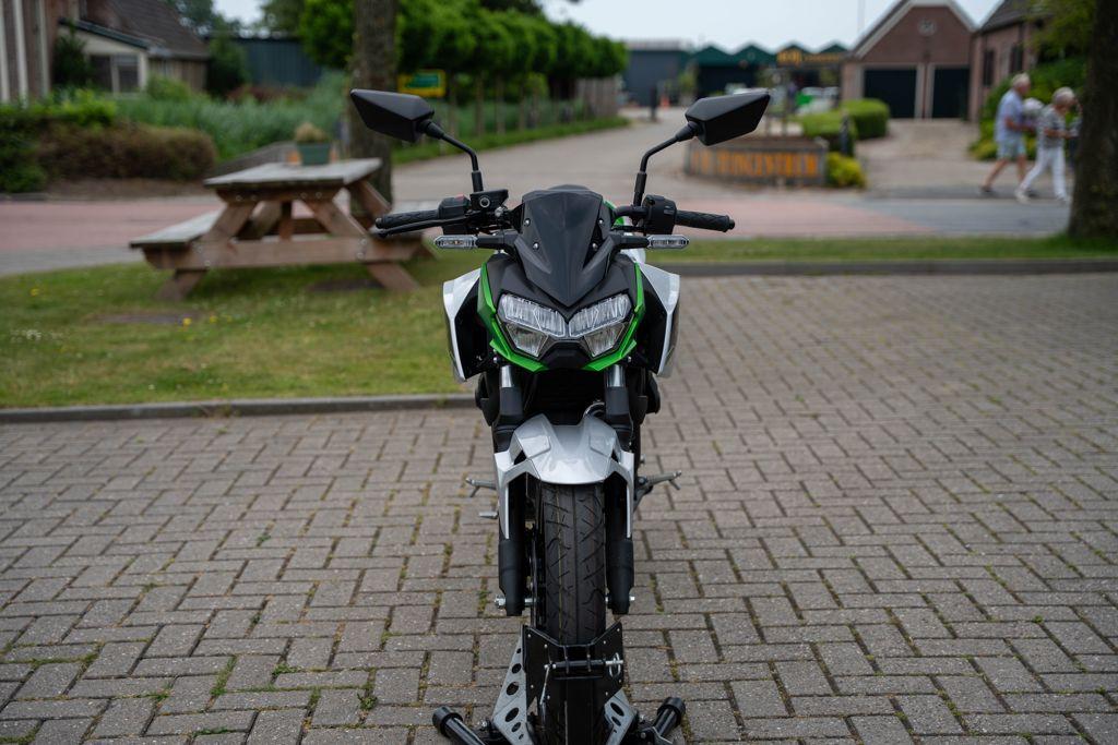 KAWASAKI Z-e1 - foto 3