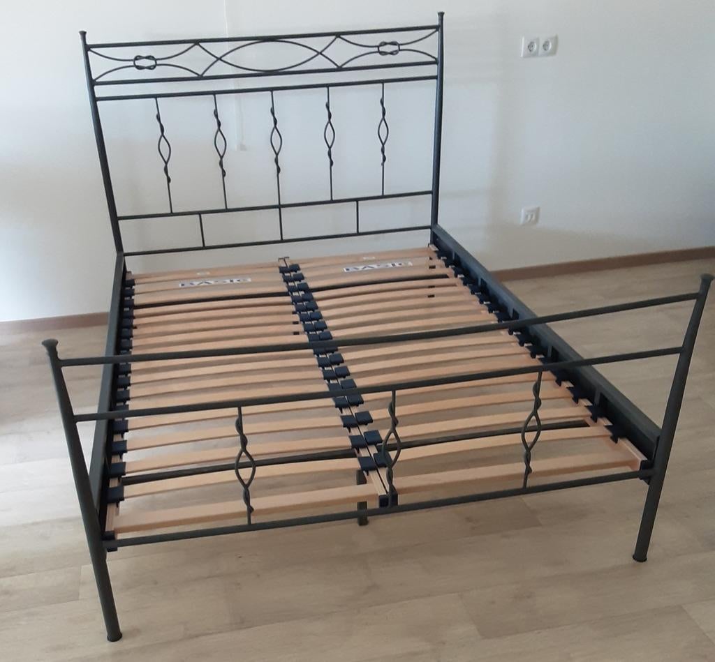 Bed, Ophalen, Tweepersoons, 140 cm, Zo goed als nieuw