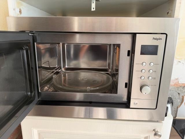 Te koop ZGAN inbouw magnetron pelgrim, Ophalen, Inbouw, Draaiplateau, 45 tot 60 cm