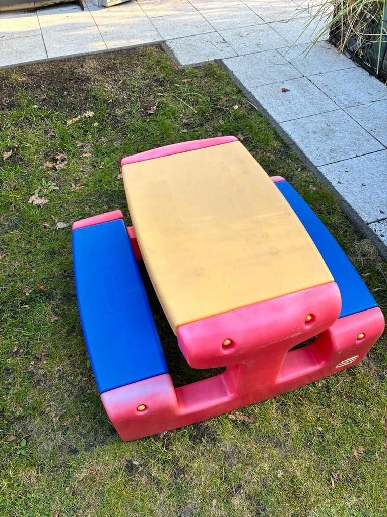 Littel tiks picknick tafel, Ophalen, Gebruikt, Rechthoekig, Overige materialen