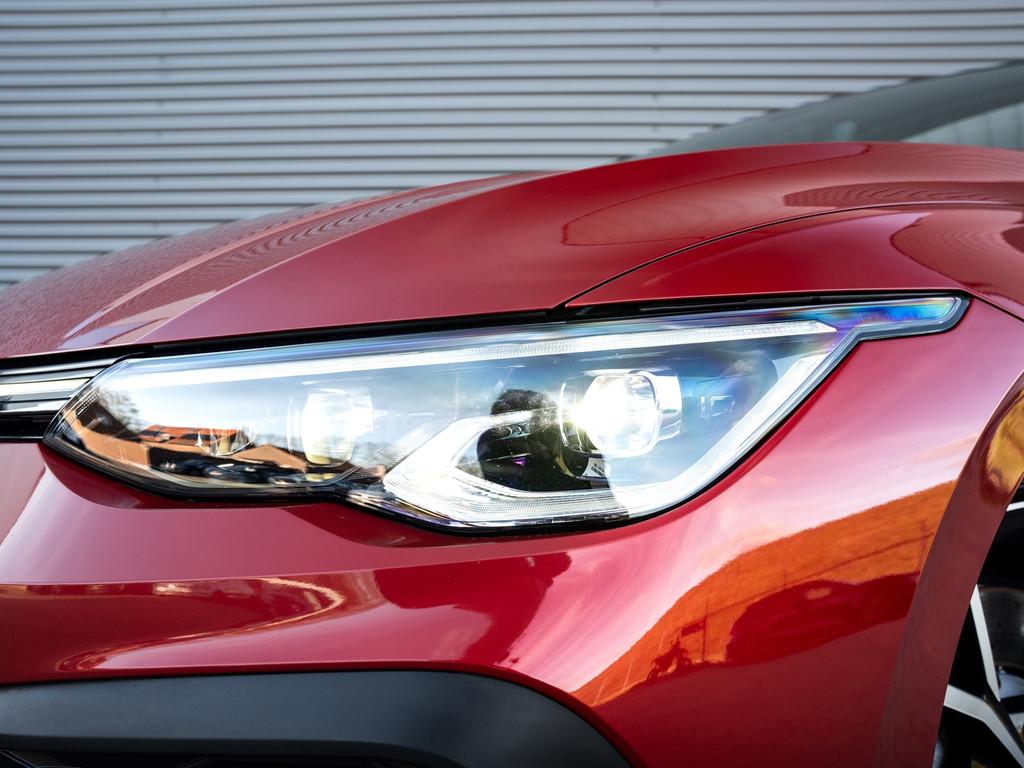 Volkswagen Golf 2.0 TSI GTI CLUBSPORT Pano HUD Harman/Kardon, Gebruikt, Zwart, 1984 cc, Alcantara