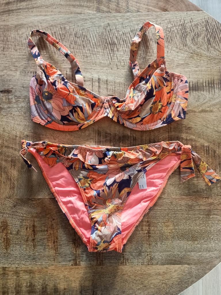 Prima donna bikini 75 E broekje 40 ZGAN oranje koraal 75E, Kleding | Dames, Badmode en Zwemkleding, Oranje, Ophalen of Verzenden