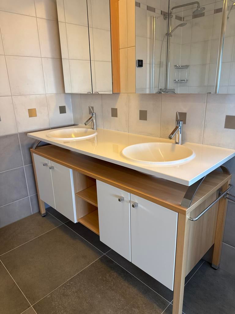 Badkamermeubel met dubbele wastafel en spiegelkast, Huis en Inrichting, Badkamer | Badkamermeubels, Gebruikt, 150 tot 200 cm, Ophalen of Verzenden