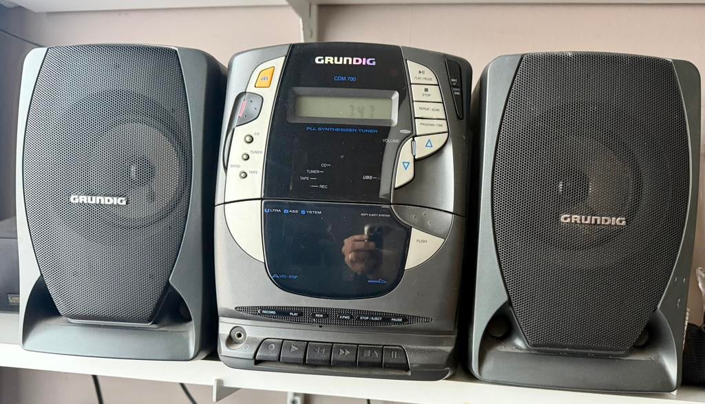 Grundig (portable) stereo installatie radio cd, Draagbaar, Ophalen, Overige merken, Tuner of Radio