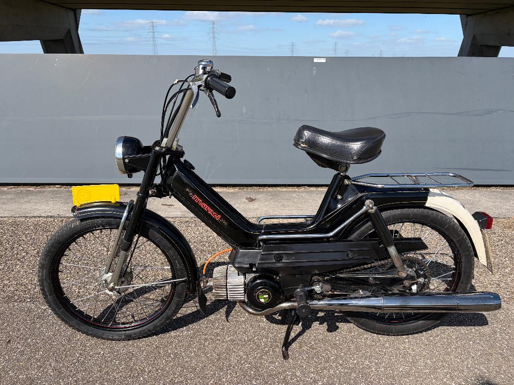 Puch Maxi S  (Nostalgie)  Zwart, orig., 1e lak, Fietsen en Brommers, Brommers | Puch, Ophalen, Maximaal 45 km/u, 49 cc, Zo goed als nieuw