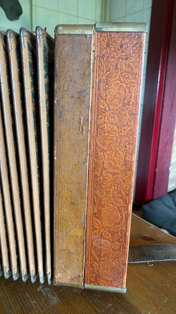 Antieke Koch Accordeon - Uniek Verzamelobject rond 1910/1920, Gebruikt, Overige formaten, Knopaccordeon, Ophalen