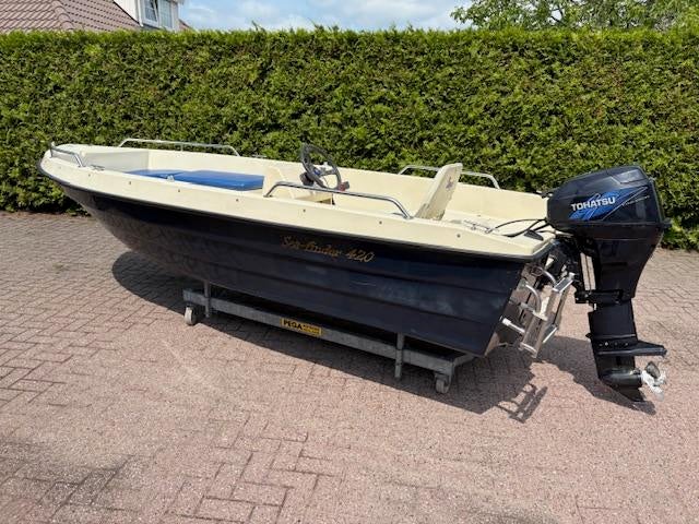 VAARKLAAR! Sea-finder 420 met Tohatsu 15 PK 4 Takt, Watersport en Boten, Vis- en Consoleboten, Gebruikt, Polyester, Overige brandstoffen