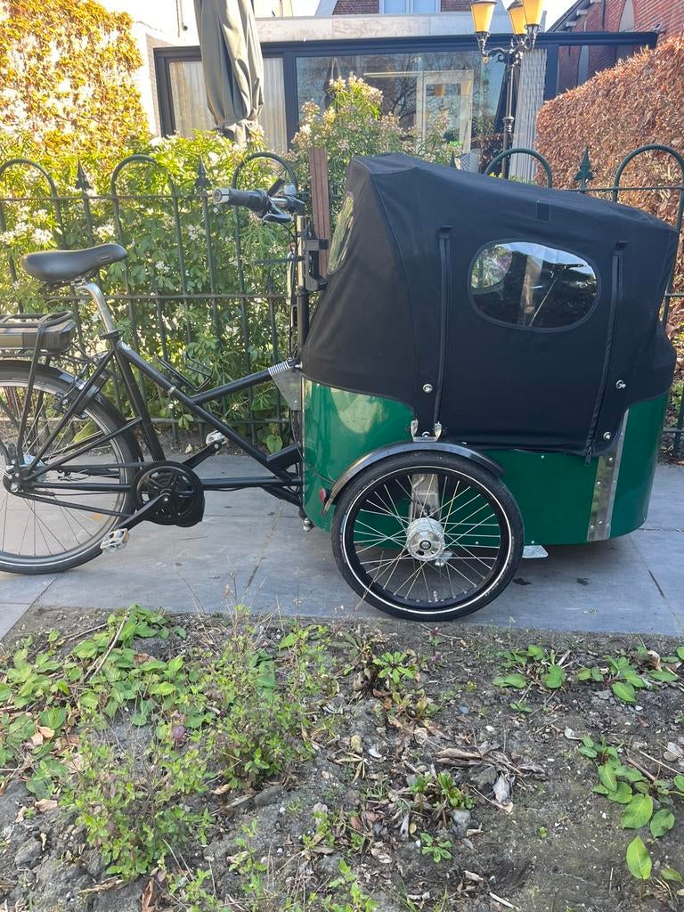 Nihola family electrische bakfiets, Ophalen, Zo goed als nieuw, 4 kinderen of meer