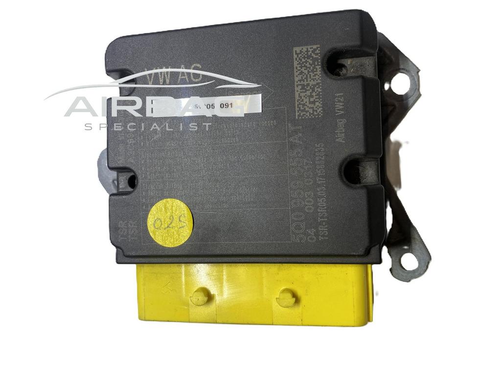 Volkswagen Golf 7 2013-2017 airbag module srs-module regelee, Gebruikt, -, -, Ophalen of Verzenden
