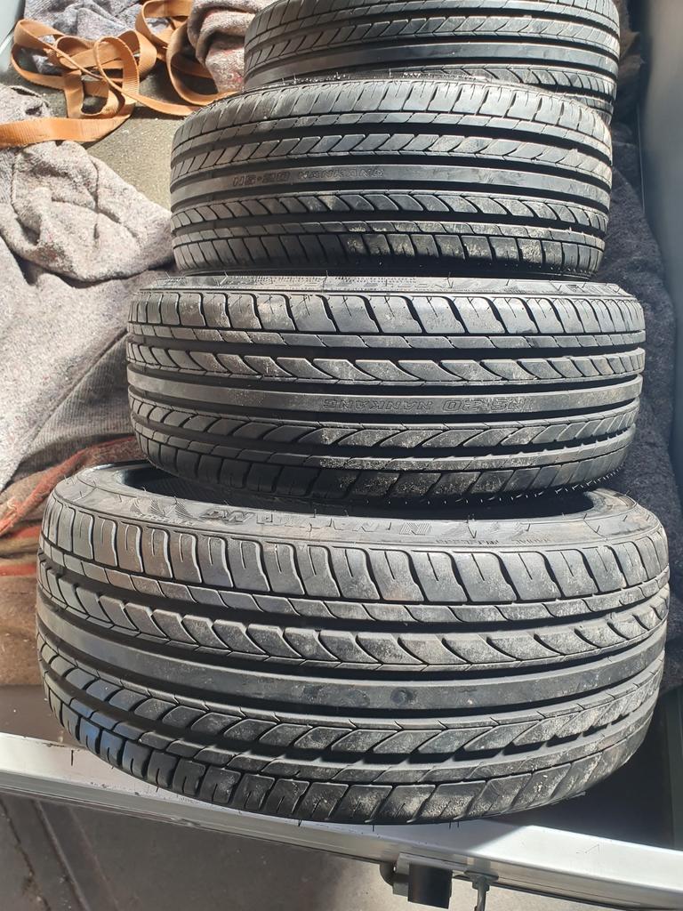 4 mooie lagen bandjes, Ophalen, Gebruikt