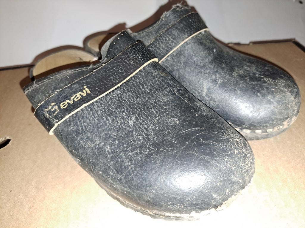 Zwarte Gevavi klompen 1 werk maat 42 Kleine gebruikssporen, Klompen, Zwart, Ophalen of Verzenden, Gedragen